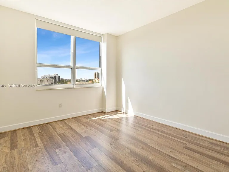 19501 W Country Club Dr #1009 — Photo 18