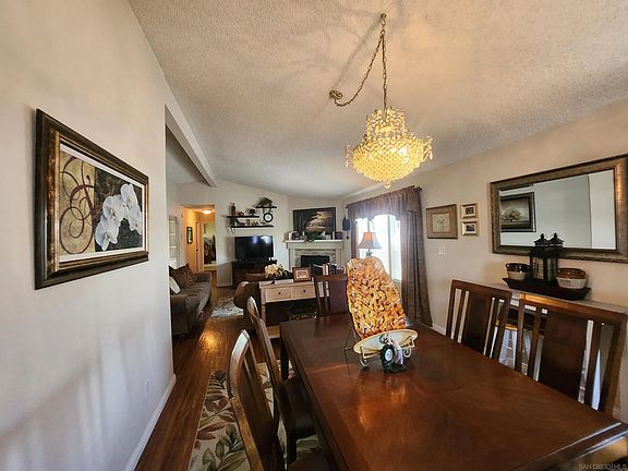 3rd image of 1422 Martinique Dr