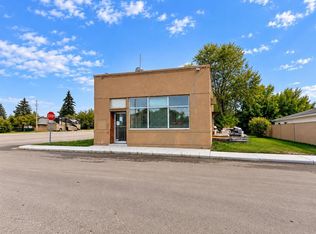 721 N Broadway St, Standard, AB T0J3G0