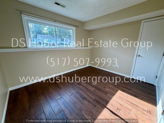 4th image of 330 N Church St
