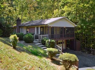 205 Brook Forest Ln, Hendersonville, NC 28791