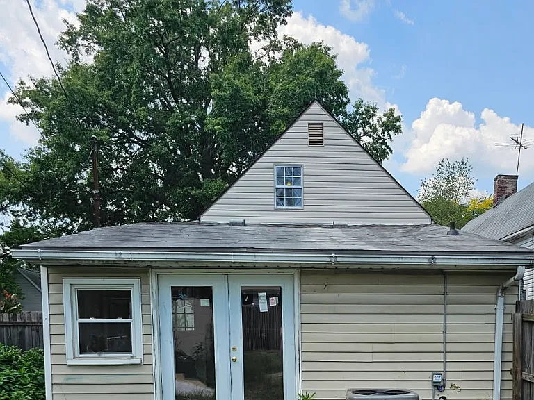 913 N Elliott St — Photo 11