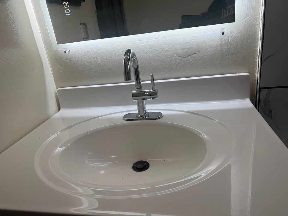 1st image of 341 Kendall Ave #1