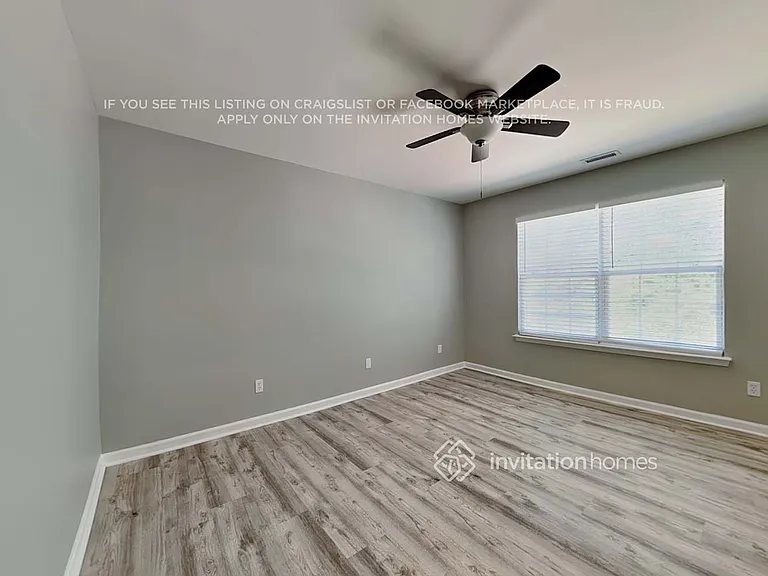 3920 Laurel Glen Dr — Photo 16