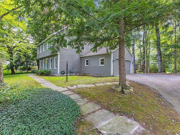 3rd image of 8699 Carpenter Rd