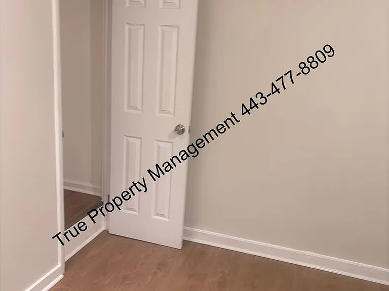 305 S Calhoun St — Photo 7