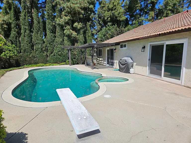 diving pool