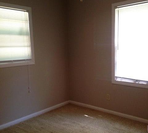 2nd image of 6005 Everett Ave