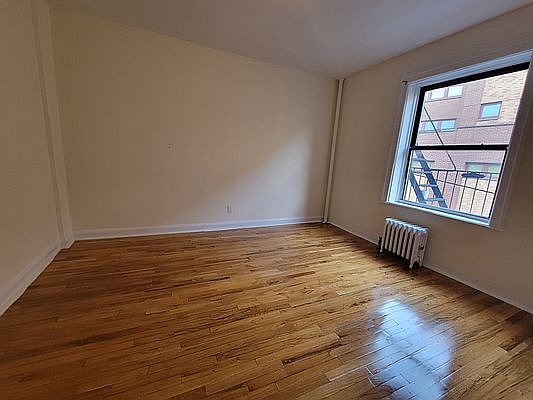 5th image of 32-35 93rd St #C8