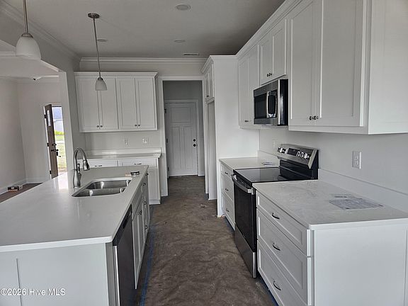 5th image of 177 Country Cove Lane