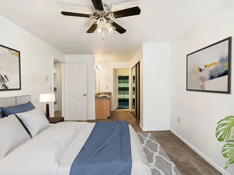 ONE MONTH FREE RENT — Photo 6
