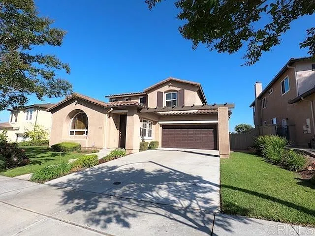 4 bed, 2.5 bath, 2950 sqft, $4,950 — Photo 2