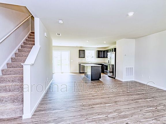 2nd image of 303 Maplestead Farms Ct