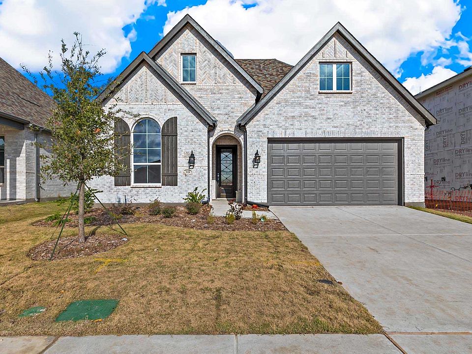 1st image of 1126 Holcombe Dr