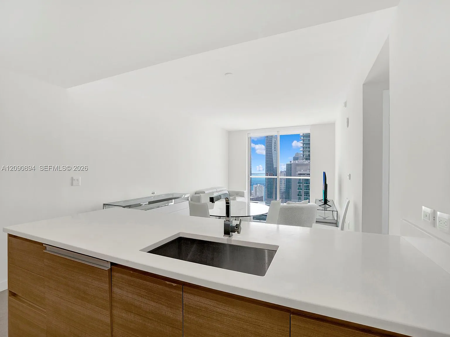 1100 Millecento Residence — Photo 3