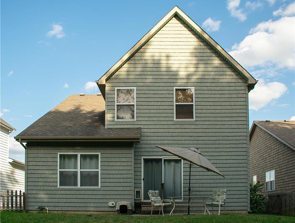 2nd image of 11048 Whispering Ln