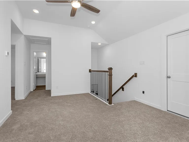 2127 Heather Ridge Way — Photo 27