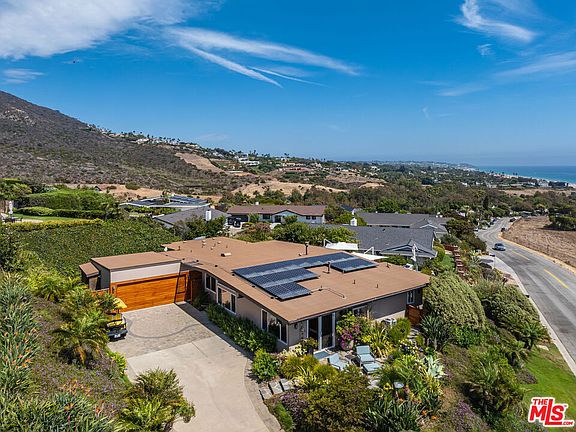 3rd image of 6262 Trancas Canyon Rd