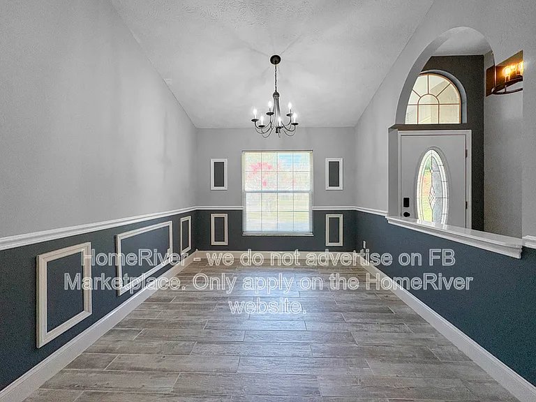 4021 NE 6th Ct — Photo 3