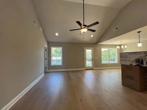1157 Shallowford St, Bowling Green, KY 42101