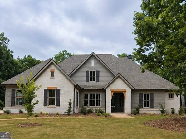 5416 Planting Field Ln, Flowery Branch, GA 30542