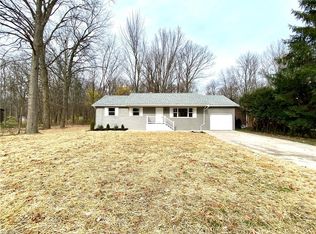 26962 Elizabeth Ln, Olmsted Township, OH 44138