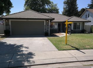 943 Yellow Brick Rd, Modesto, CA 95351