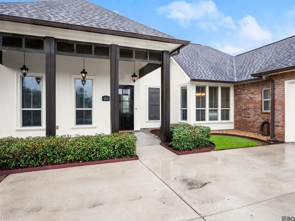 6114 Pelican Crossing Dr, Gonzales, LA 70737