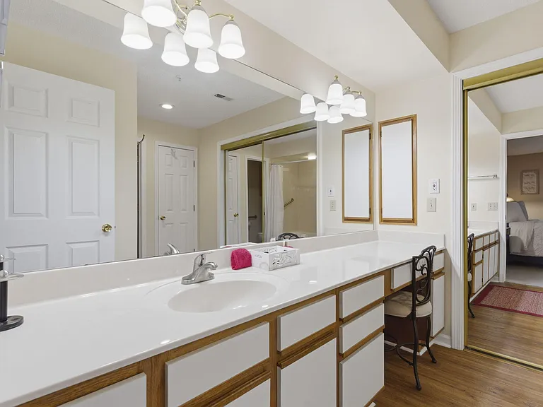 350 S Wildwood Dr #19 — Photo 15