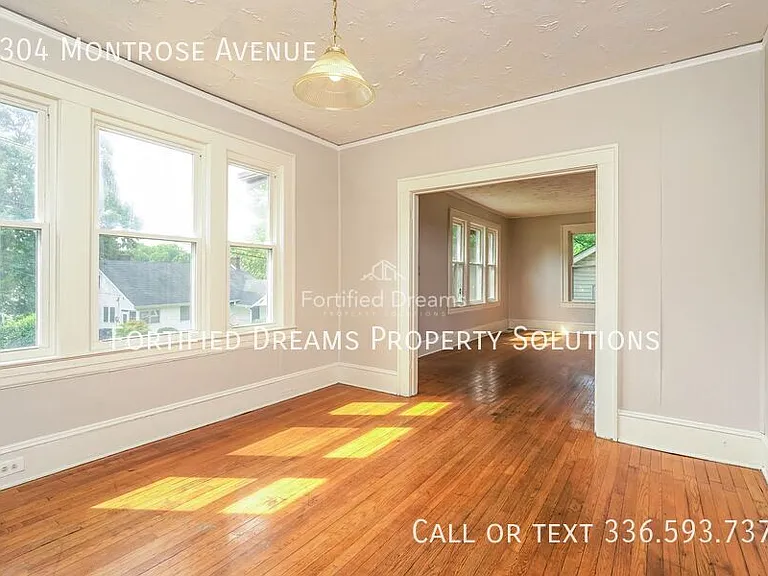 2304 Montrose Ave — Photo 14