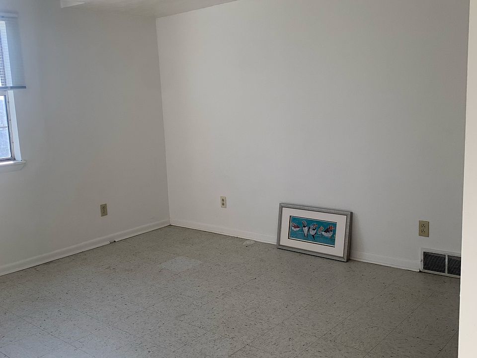 1st image of 29 Main St #1