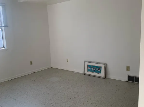 29 Main St #1, Masontown, PA 15461