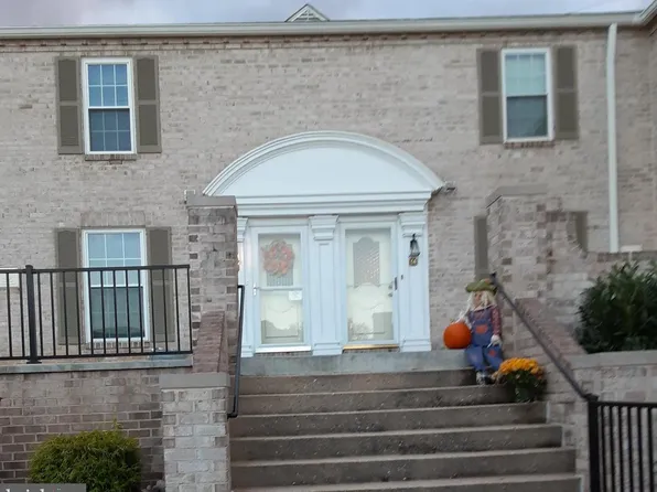 1000 Country Club Rd Unit C5, York, PA 17403