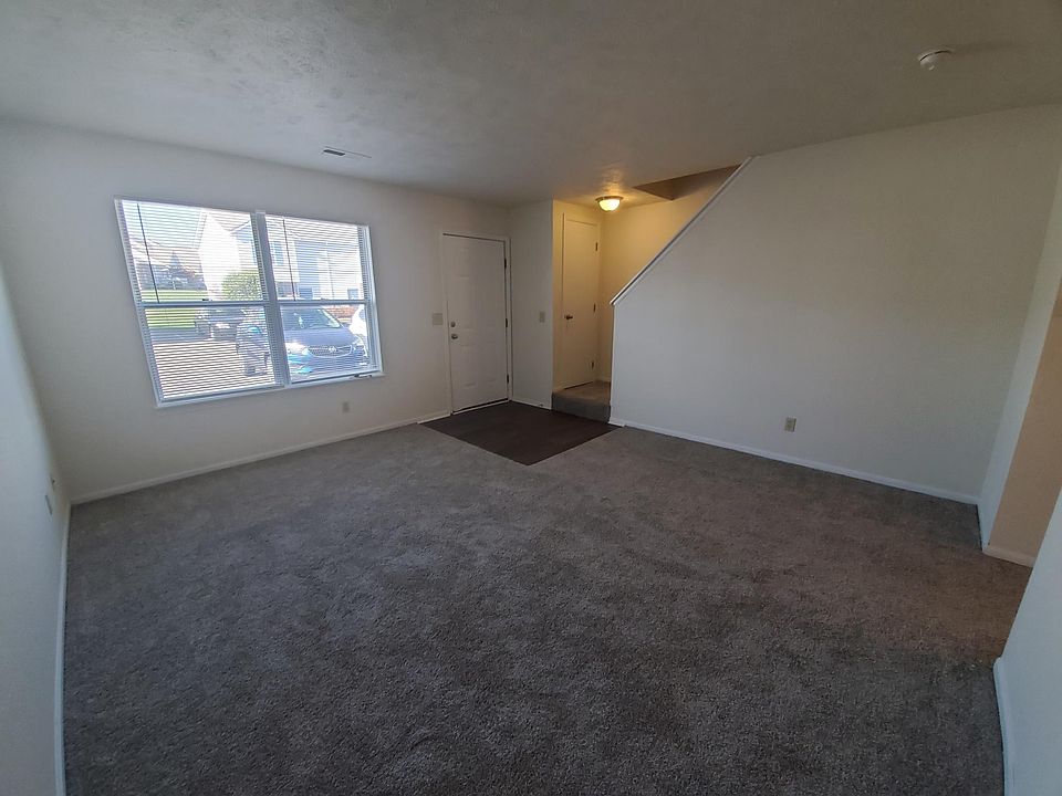 1st image of 6133 Applegrove Ln