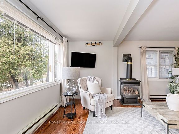 3rd image of 55 47th St N