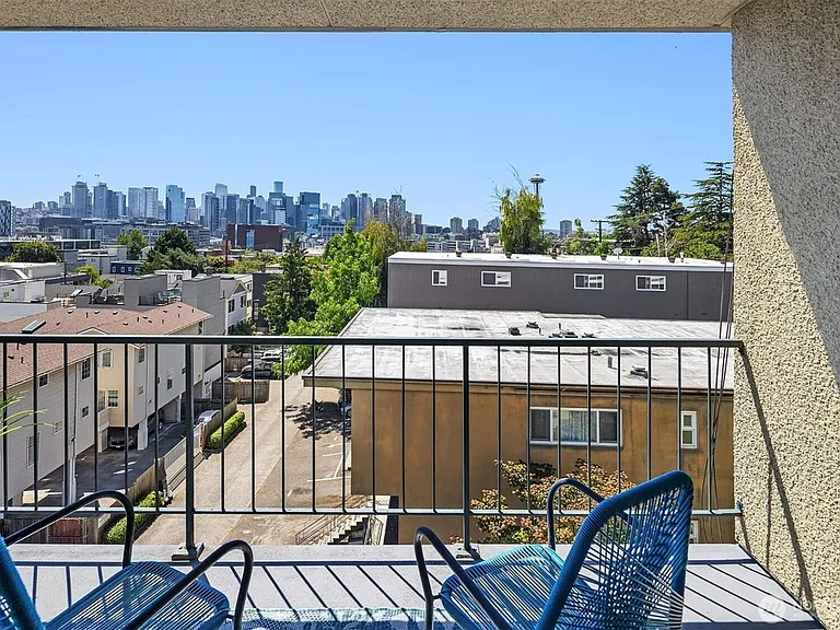 1234 Taylor Ave N #4 — Photo 5