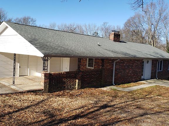 2nd image of 405 Thornwood Dr