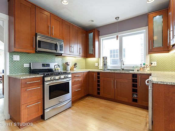 4th image of 1037 S Harvey Ave