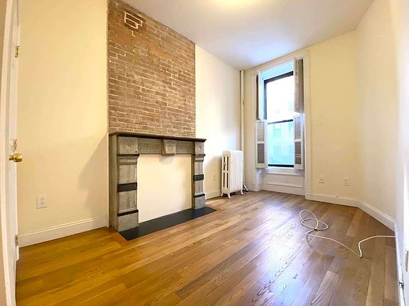 5th image of 360 W 51st St APT 2B