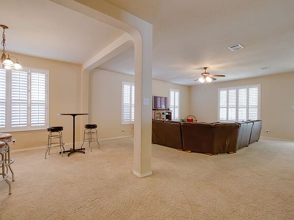 3rd image of 874 San Fernando Ln
