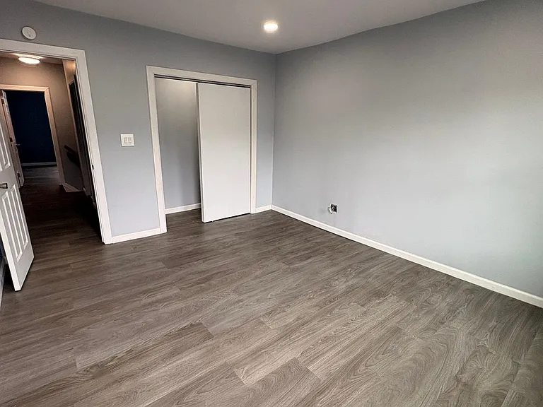 409 W Market St #2 — Photo 19