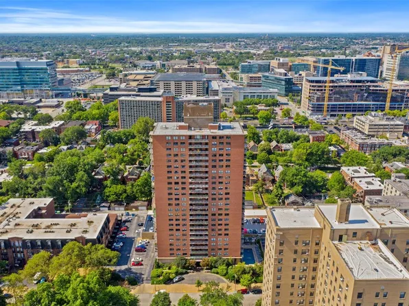 4466 W Pine Blvd APT 17F, Saint Louis, MO 63108