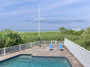 564 Dune Rd, Westhampton, NY 11977