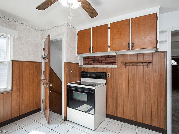 5th image of 6169 W 54th St