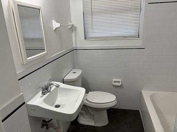 4th image of 1205 Lasalle St #6-156