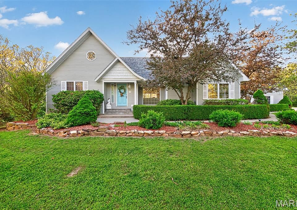 1st image of 23233 Paradise Dr