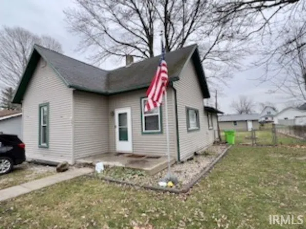 9611 Pearl St, Clarks Hill, IN 47930