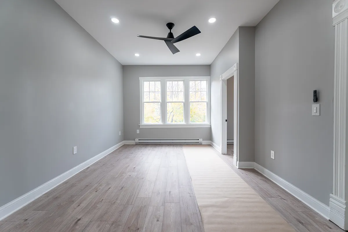 Building Photo - 2053 N Bingham St #2