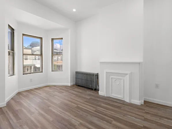 246 Clerk Street image 17 of 27