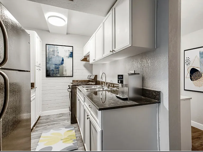 Radius Apartments — Photo 8